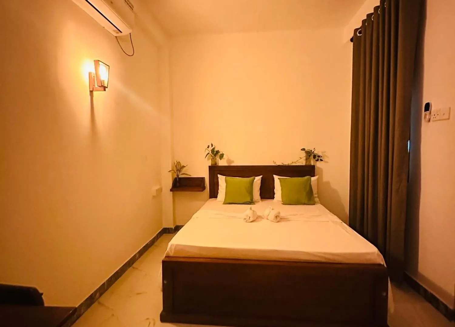 Jaya Villa - Near Airport Negombo Hotel