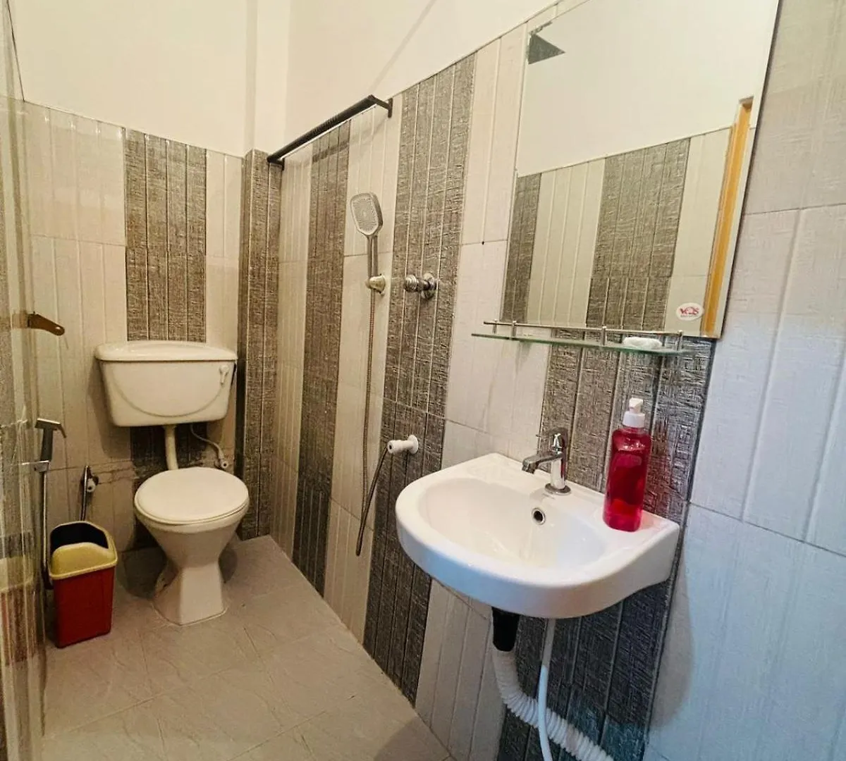 Hotel Jaya Villa - Near Airport Negombo